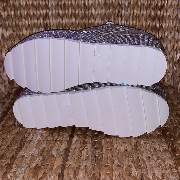 NIB YRU 💎Crystal LaLa Platform Sneakers💎💧 - Picture 8 of 8